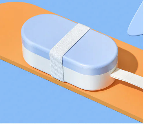 Portable ice-shaped water bottle